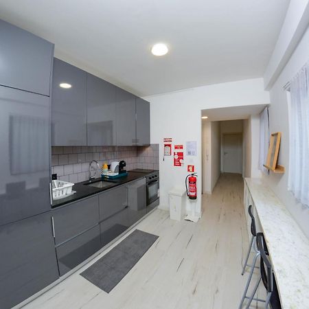 Travel And Live Apartments Porto Luaran gambar