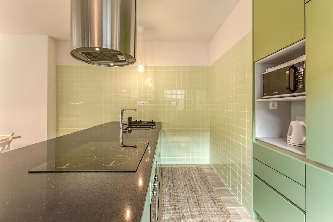 Travel And Live Apartments Porto Luaran gambar