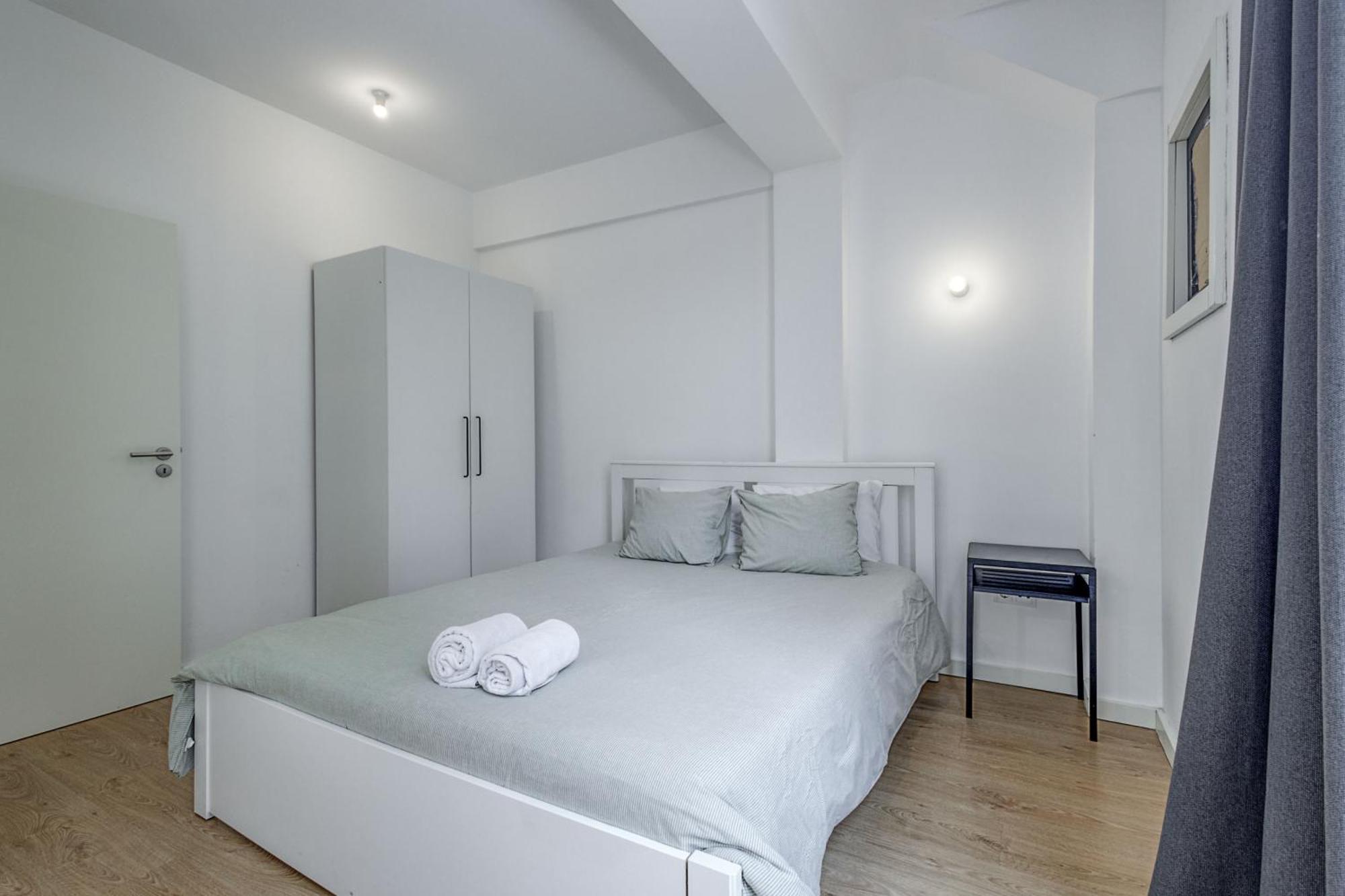 Travel And Live Apartments Porto Bilik gambar