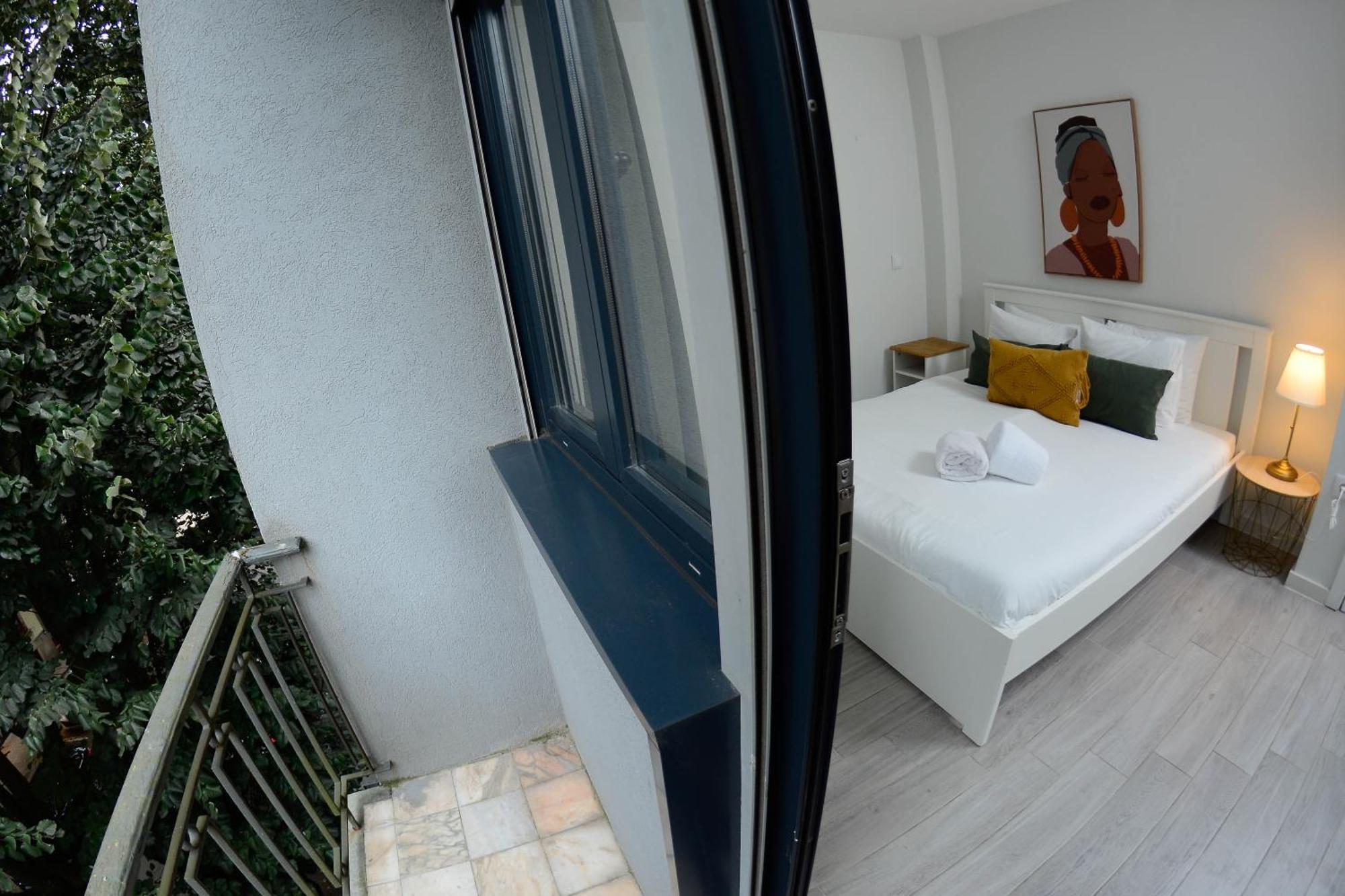 Travel And Live Apartments Porto Luaran gambar